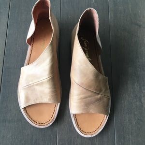 Free People Mont Blanc sandal size 37 natural